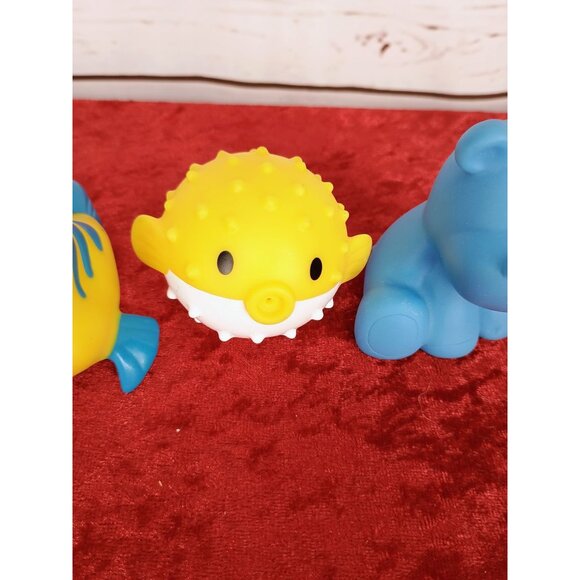 Set Of 3 Vinyl Animal Bath Toys Featuring Flounder Fish Yellow Pufferfish & Blue - Picture 4 of 5